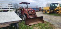 1992 Case International 495 Tractor W/Loader (RIDE AND DRIVE)