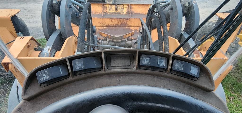 2005 Case 621DXT Wheel Loader (RIDE AND DRIVE)