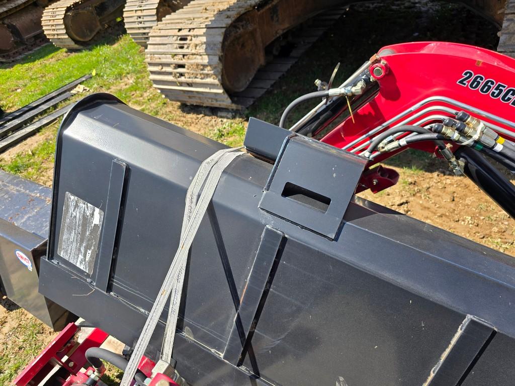 New Mahindra 2665CL Loader