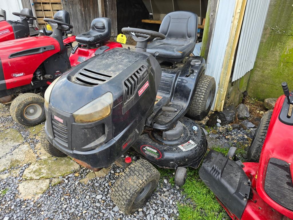Craftsman LT2000 Riding Mower (AS IS)
