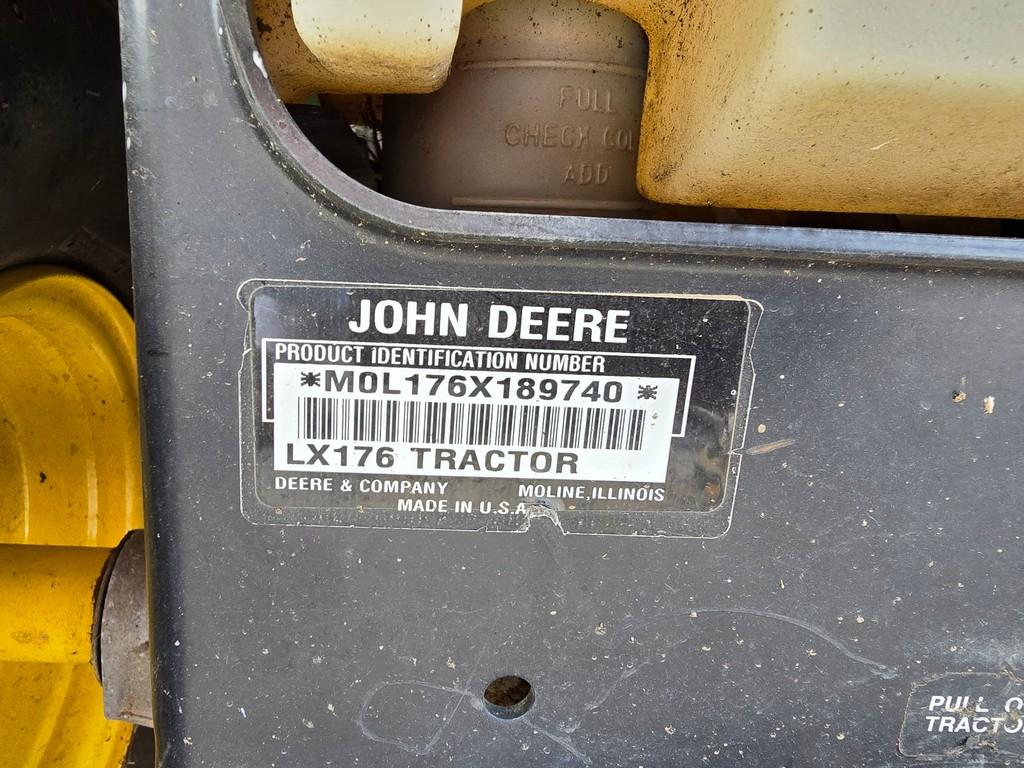 John Deere LX176 Riding Mower (AS IS)