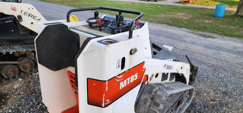 2017 Bobcat MT85 Mini Skidloader (RIDE AND DRIVE)