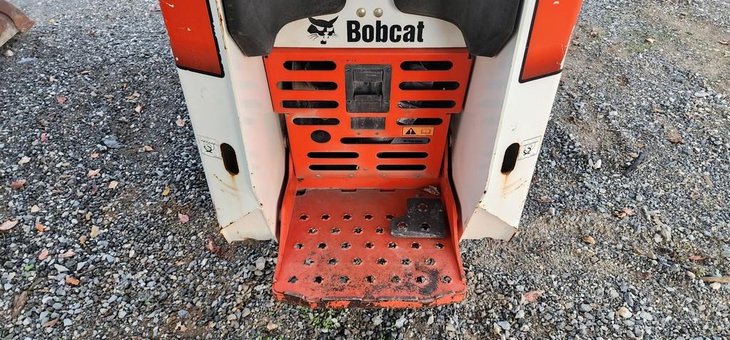2017 Bobcat MT85 Mini Skidloader (RIDE AND DRIVE)