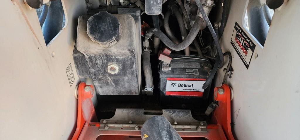 2017 Bobcat MT85 Mini Skidloader (RIDE AND DRIVE)