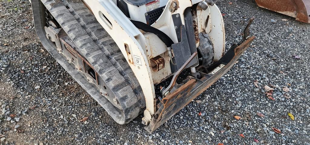 2017 Bobcat MT85 Mini Skidloader (RIDE AND DRIVE)