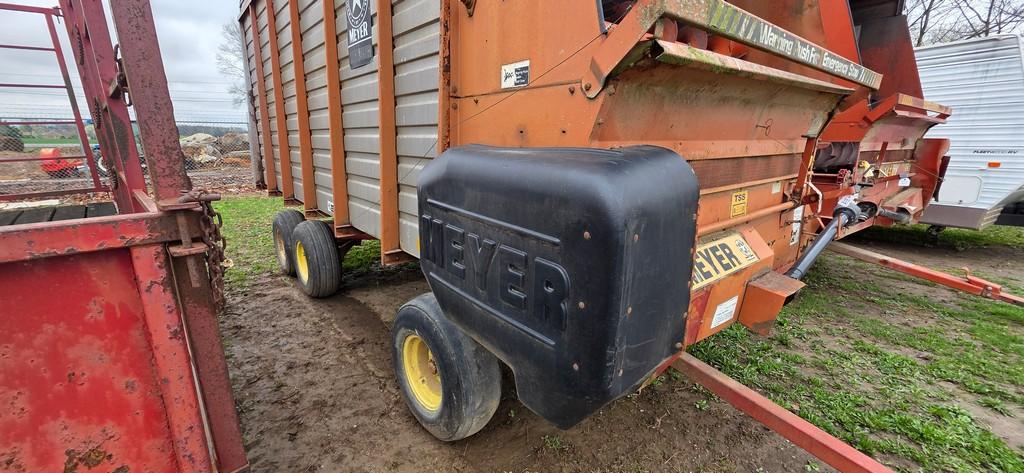Meyer 3516 Silage Wagon