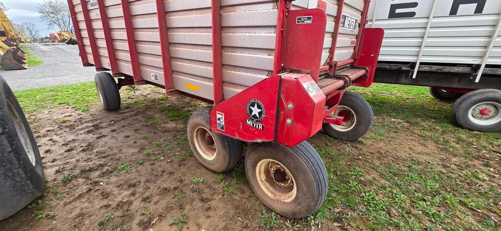 Meyer 3116 Silage Wagon
