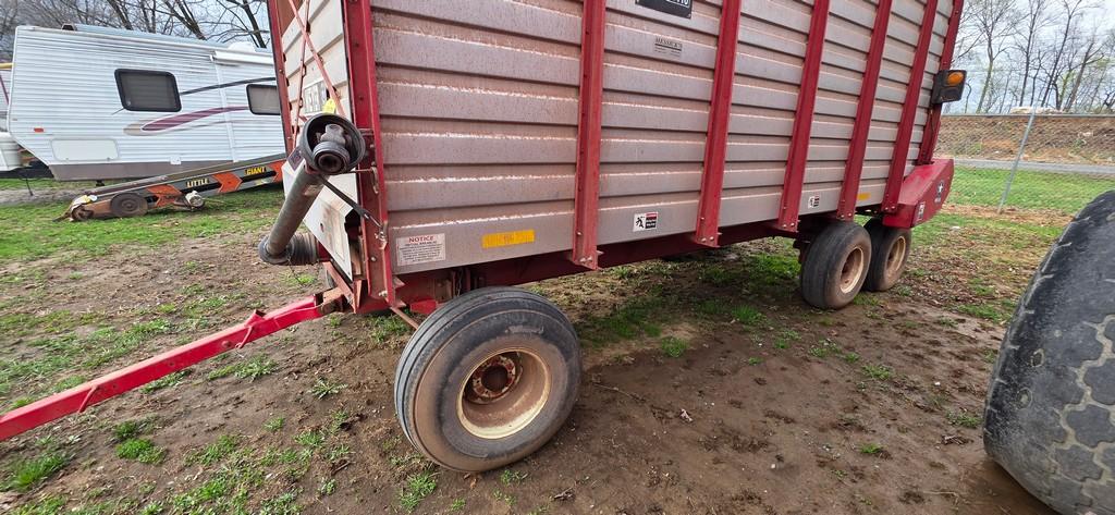 Meyer 3116 Silage Wagon