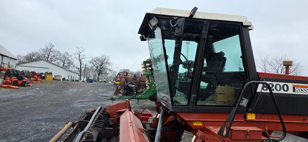 Hesston 8200 Sell Propelled Haybine (RUNS)