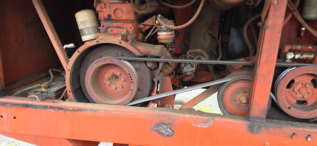 Hesston 8200 Sell Propelled Haybine (RUNS)