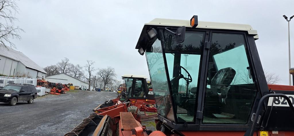 Hesston 8200 Sell Propelled Haybine (RUNS)