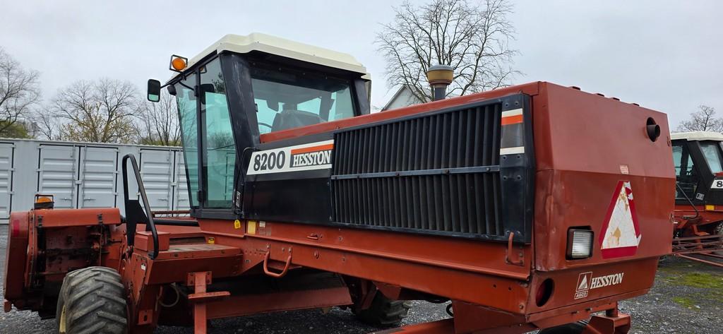 Hesston 8200 Sell Propelled Haybine (RUNS)