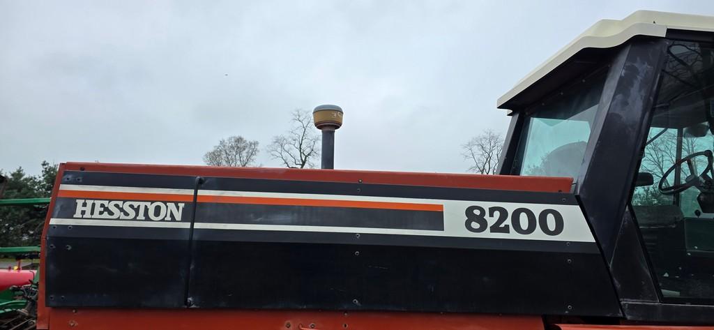 Hesston 8200 Sell Propelled Haybine (RUNS)