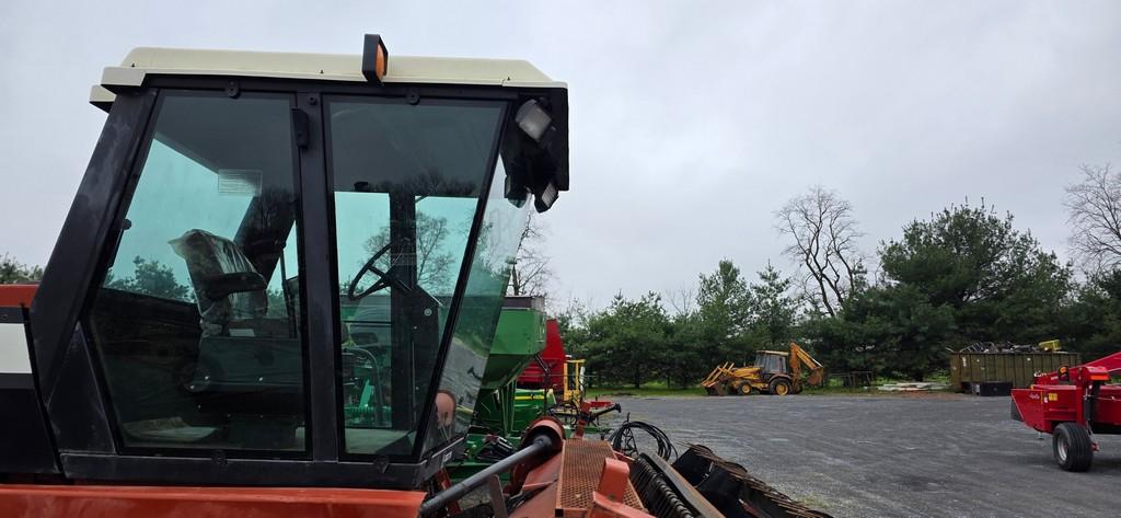 Hesston 8200 Sell Propelled Haybine (RUNS)