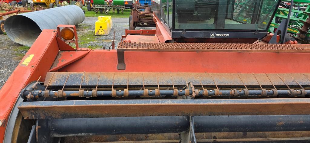 Hesston 8200 Sell Propelled Haybine (RUNS)