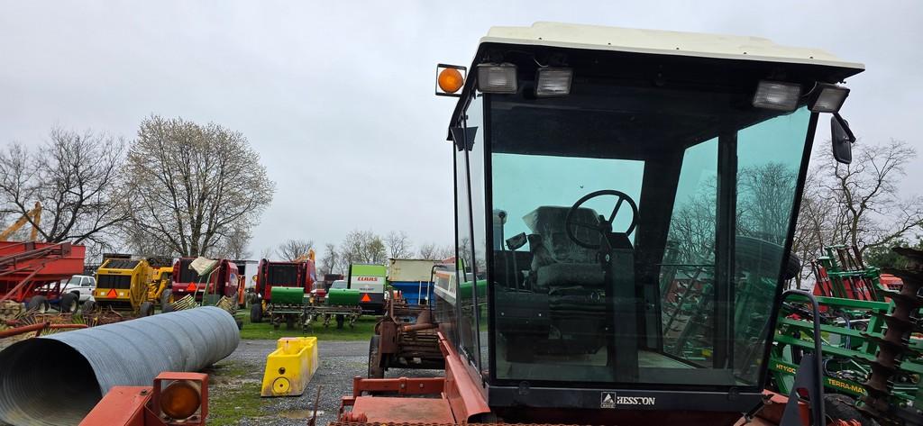 Hesston 8200 Sell Propelled Haybine (RUNS)