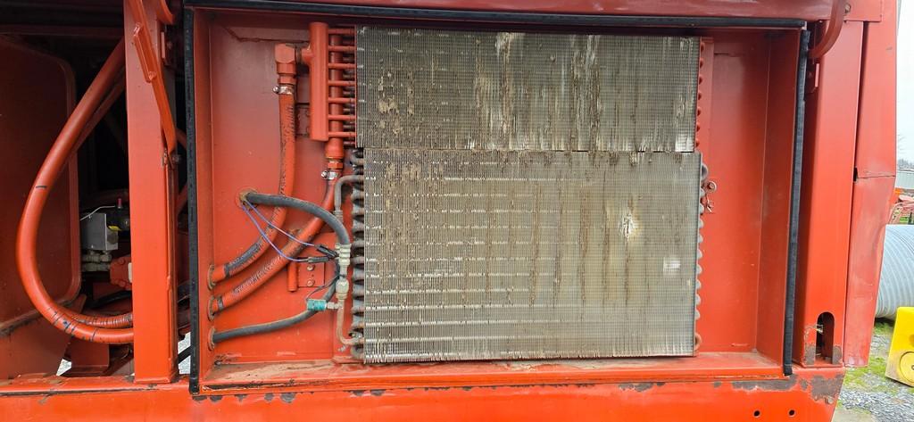 Hesston 8200 Sell Propelled Haybine (RUNS)