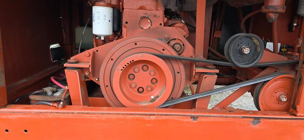 Hesston 8200 Sell Propelled Haybine (RUNS)