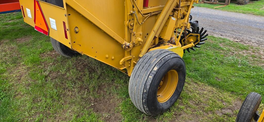 Vermeer 504IS Round Baler