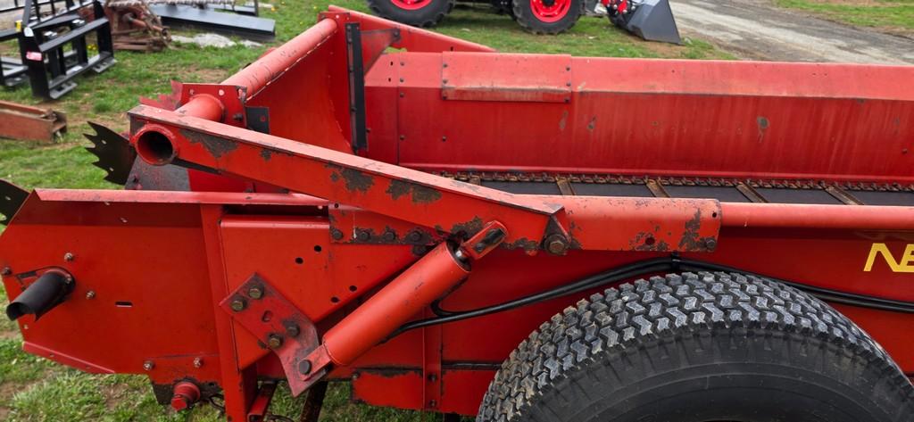 New Holland 155 Manure Spreader