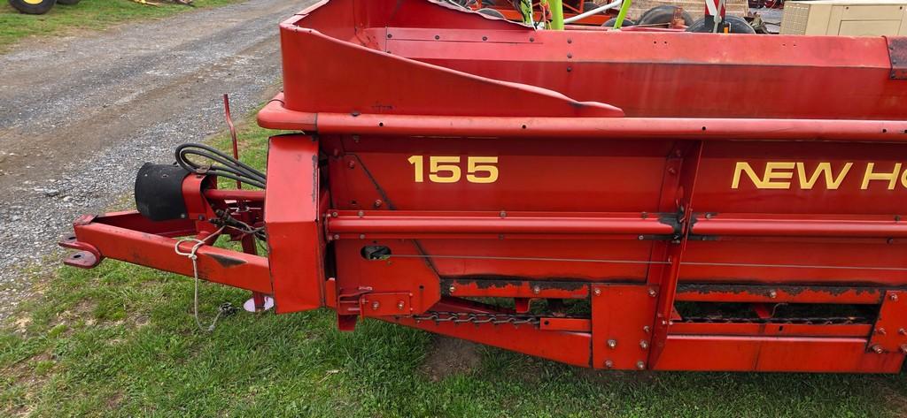 New Holland 155 Manure Spreader