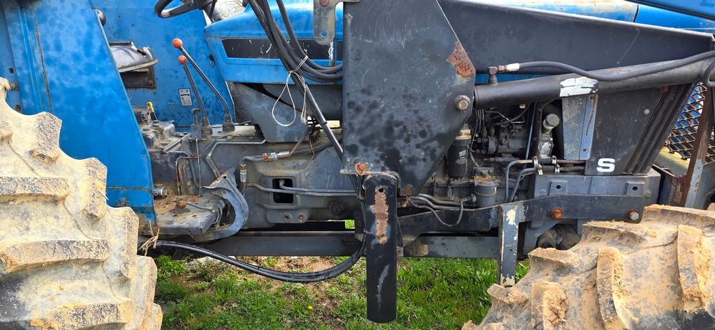 New Holland 6610 Tractor w/Loader (RUNS)