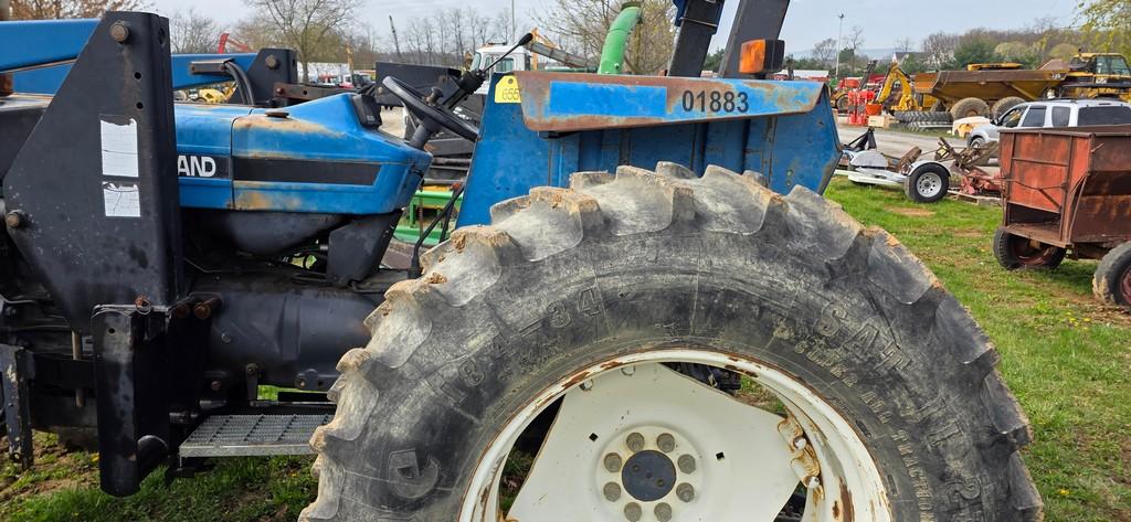 New Holland 6610 Tractor w/Loader (RUNS)