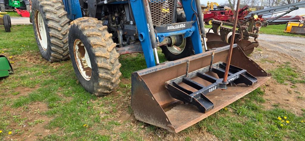 New Holland 6610 Tractor w/Loader (RUNS)