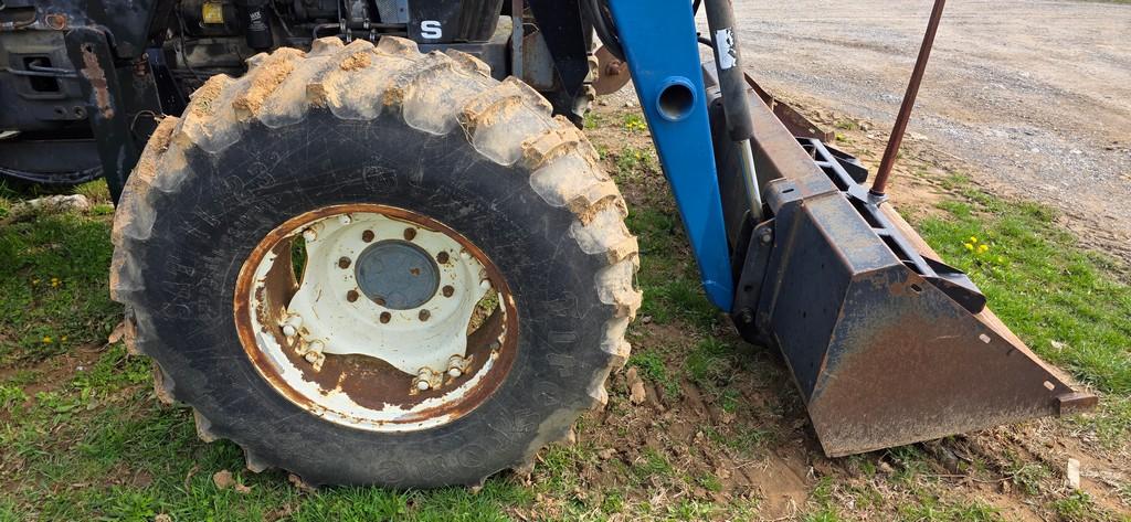New Holland 6610 Tractor w/Loader (RUNS)
