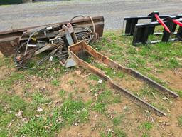 7' Front Hydraulic Blade