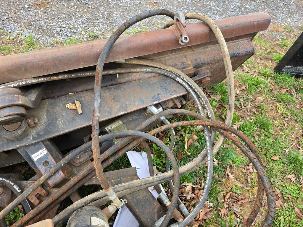 7' Front Hydraulic Blade