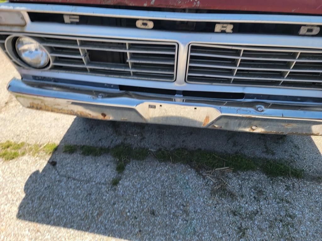 Ford Custom Dump Truck (Title)