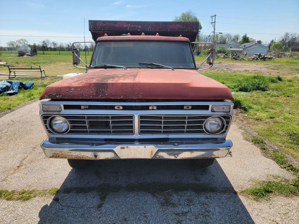 Ford Custom Dump Truck (Title)