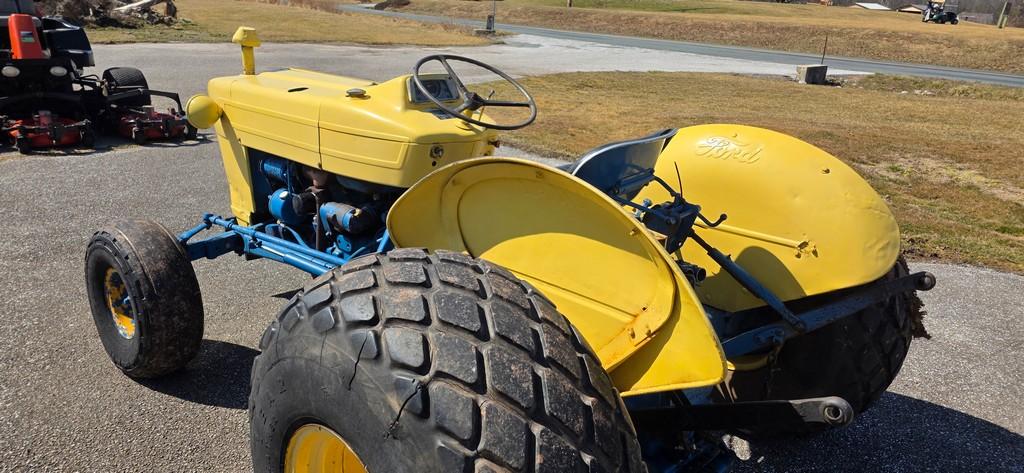 Ford 3000 Tractor