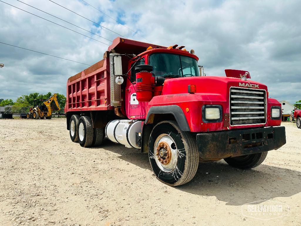 1993 Mack RD690S T/A Dump Truck [YARD 1]