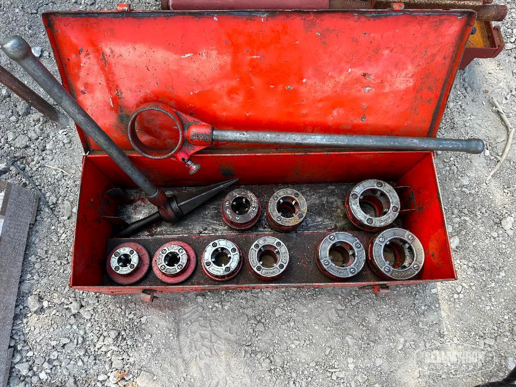 Ridgid 1/2in - 2in Pipe Threader [YARD 1]