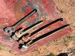 Pipe Wrenches & Crescent Wrench