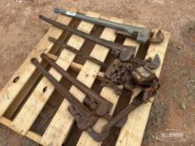 Qty of Pipe Wrenches