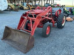 International 240 Utility Tractor w/loader
