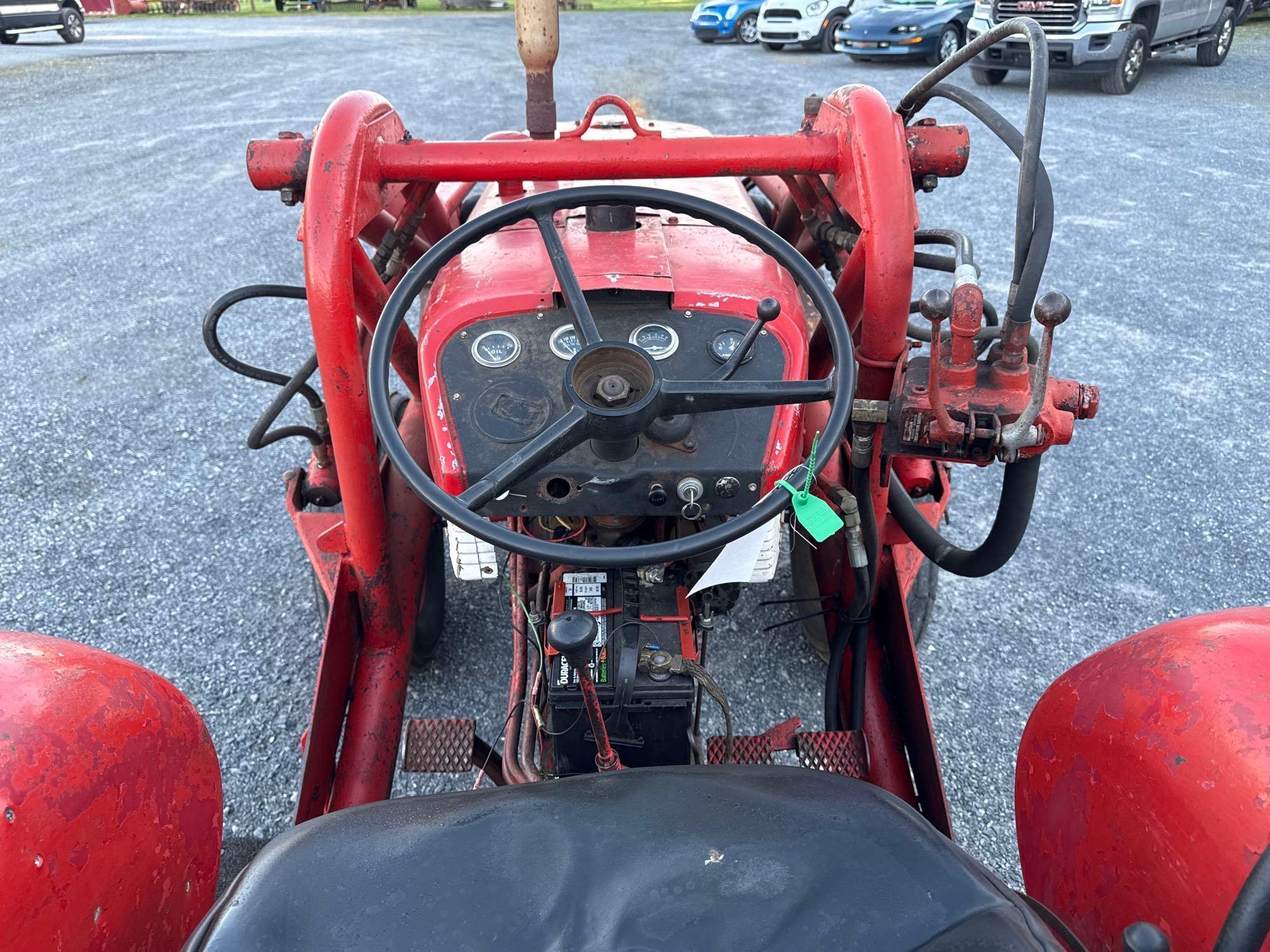 International 240 Utility Tractor w/loader