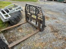 2017 AG industrial quick attach 5500 lb pallet forks