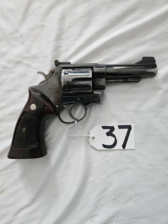 Smith & Wesson .41 MAG M56 4" adj site S258159
