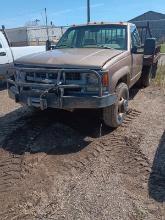 1995 Chevy 3500-DRW, manual trans, flatbed, winch-no service tank VIN 1GBJK34J3TE152191