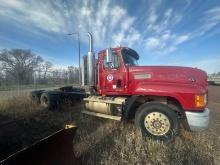 1999 Mack CV713 semi VIN 1M2AD61C7XW002545