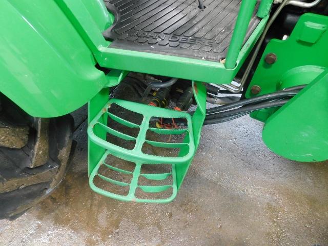 John Deere 5325 Tractor