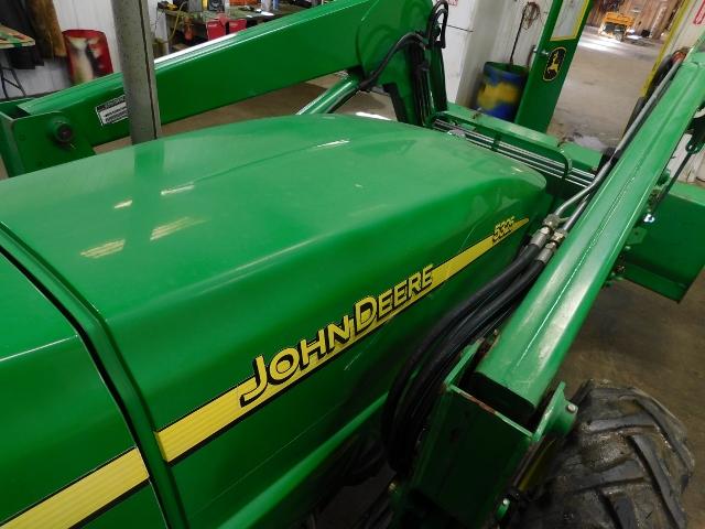John Deere 5325 Tractor