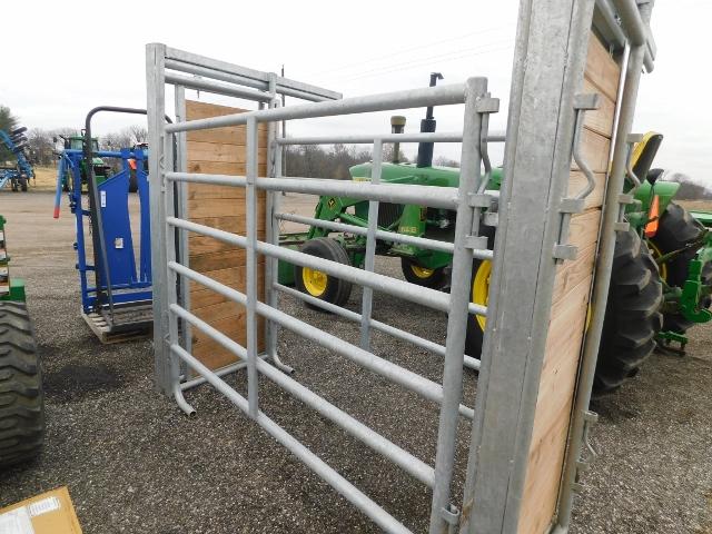 Cattle Holding Gate