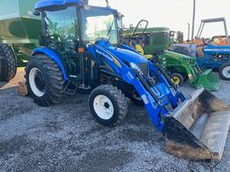 New Holland Boomer 3040 w/ NH 250 T Ldr.