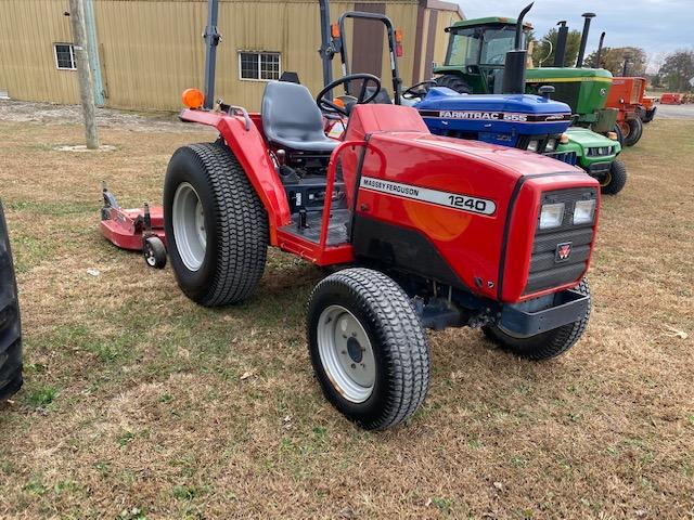 Massey-Ferguson 1240