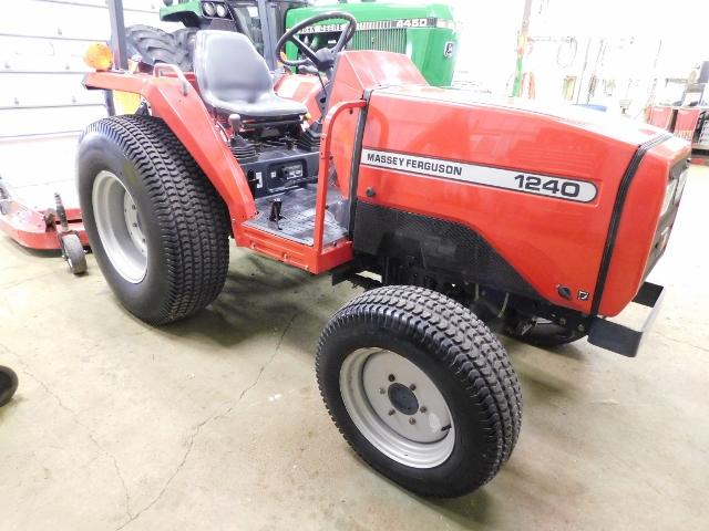 Massey-Ferguson 1240